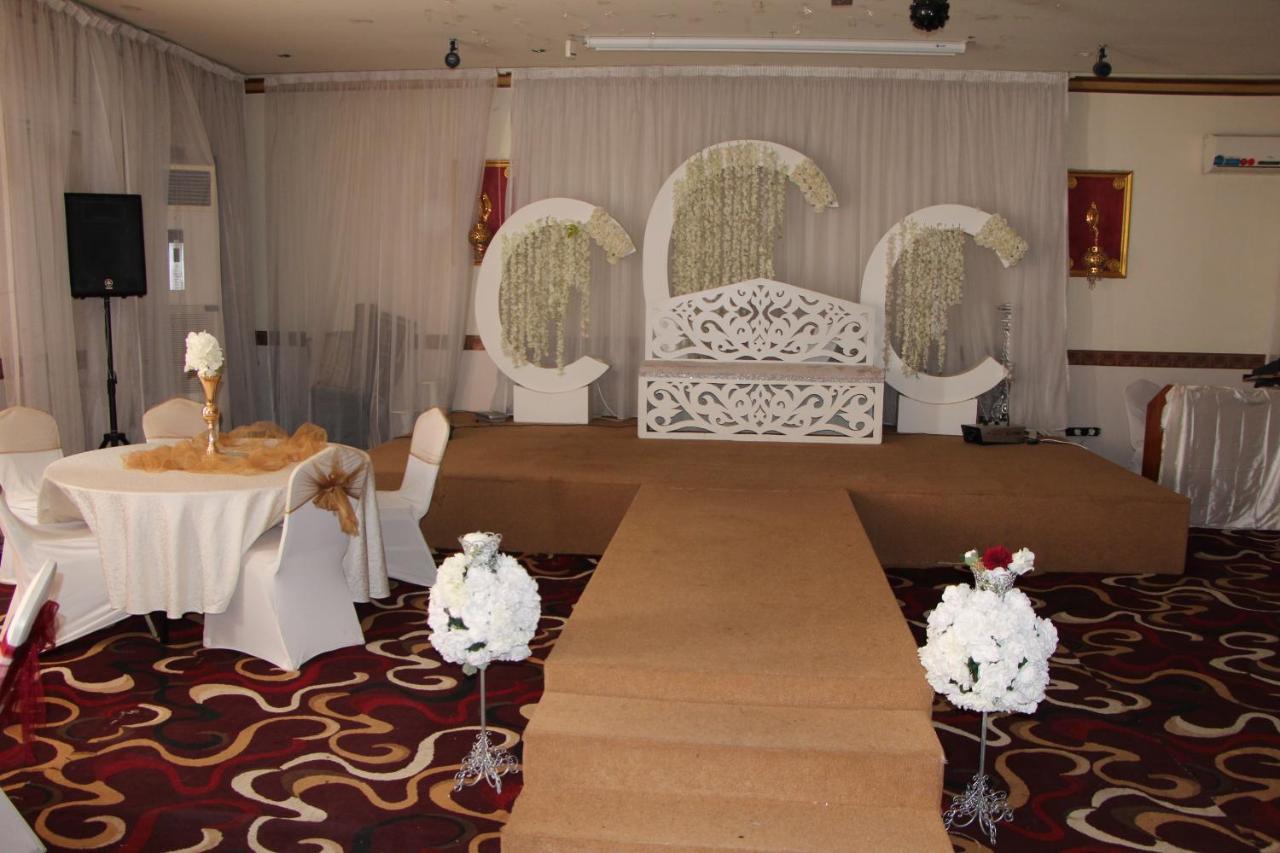 Kenanah Jeddah Hotel Exterior photo