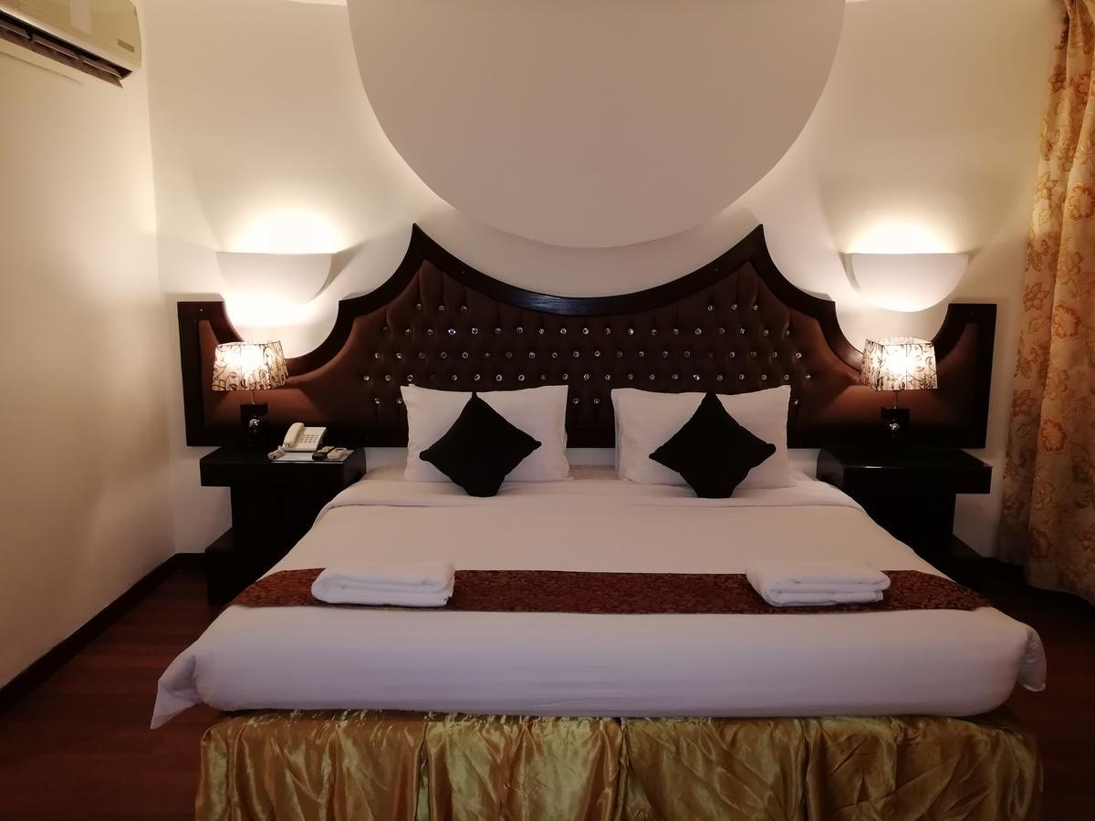 Kenanah Jeddah Hotel Exterior photo