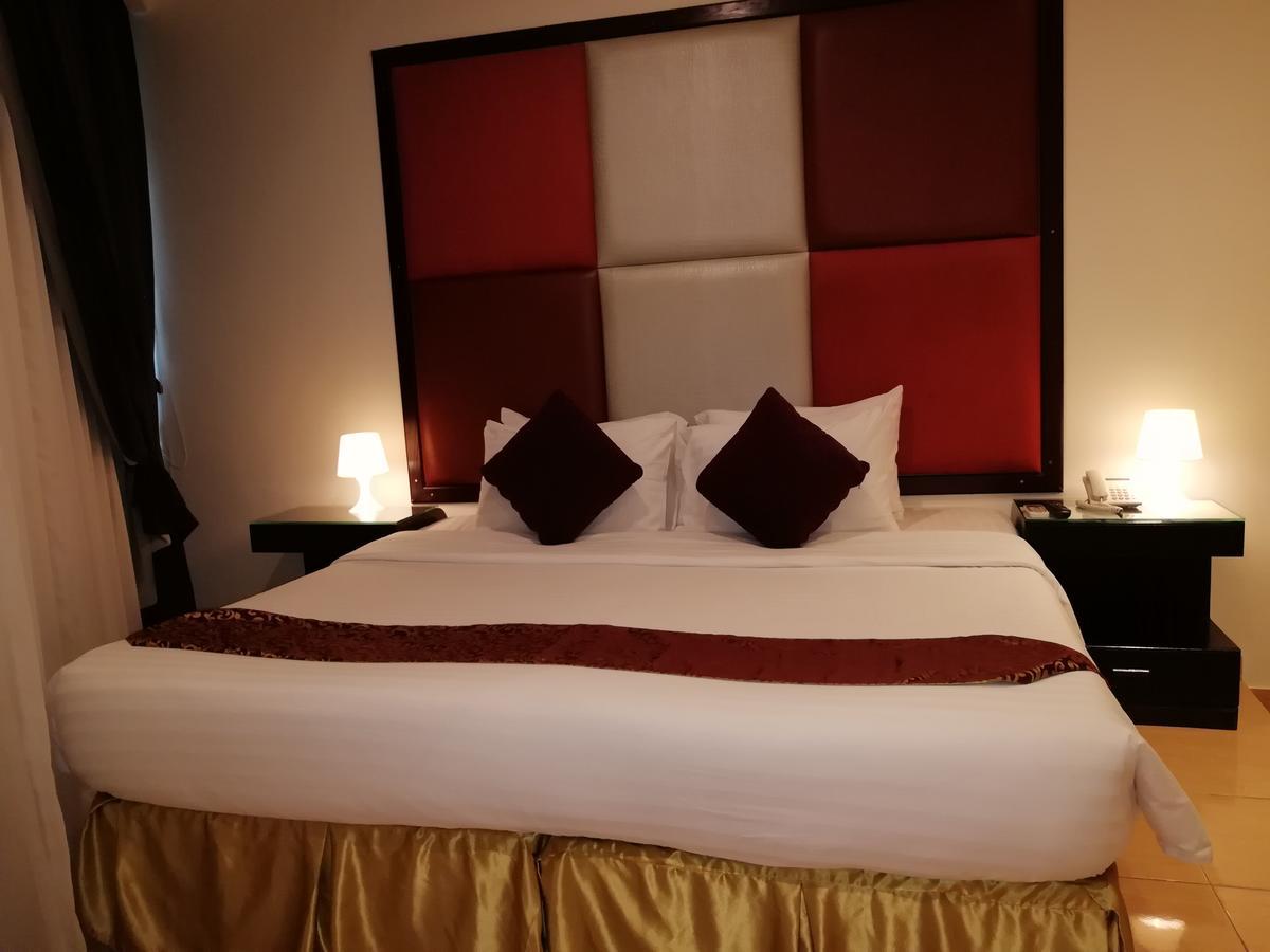Kenanah Jeddah Hotel Exterior photo